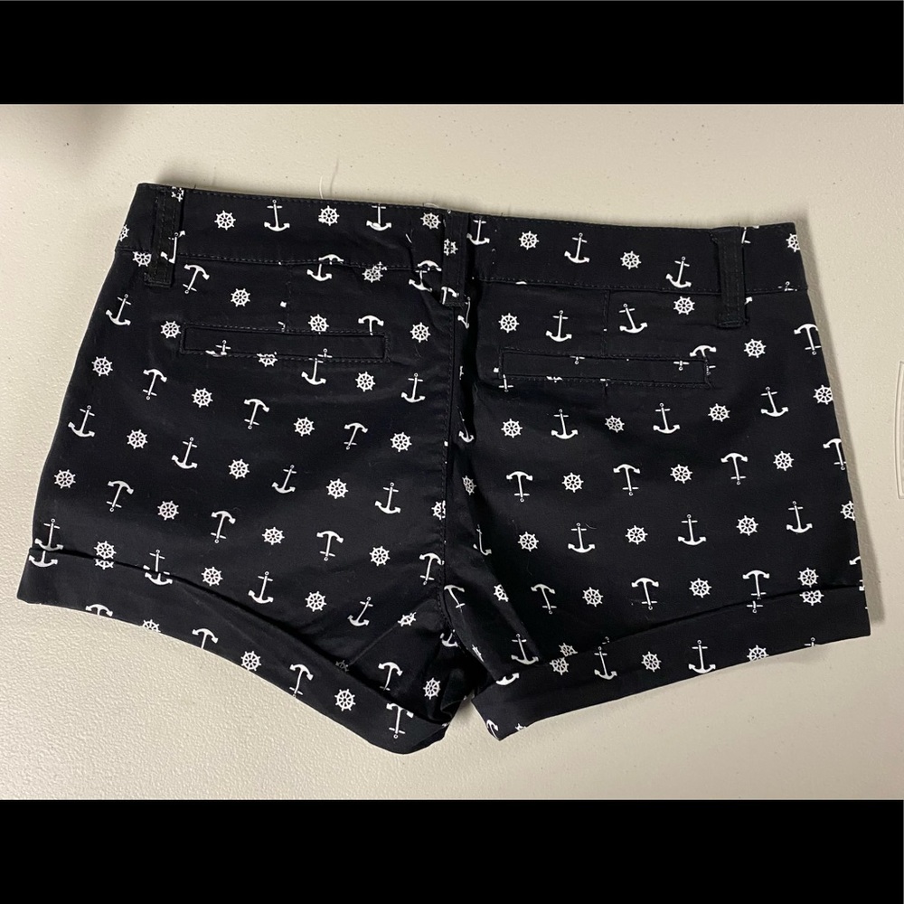 SO anchor print shorts (Size 5)
